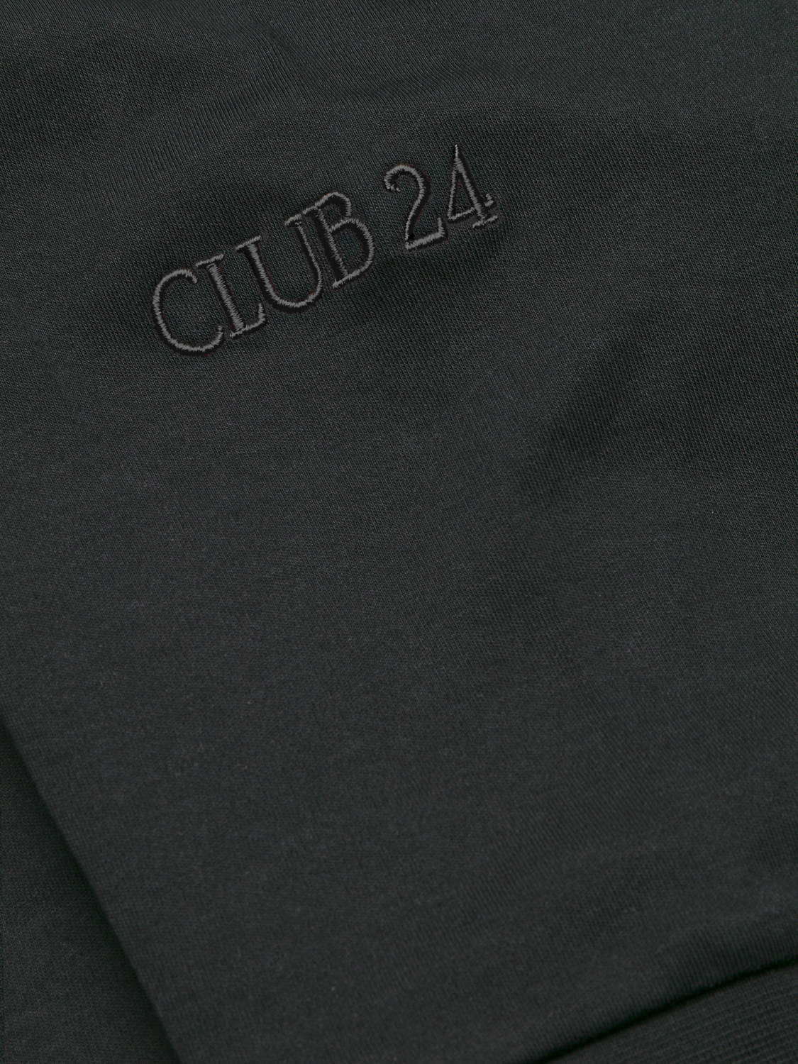 https://club24fashion.com/wp-content/uploads/2023/06/Club24-Tshirt-black-04-2.jpg