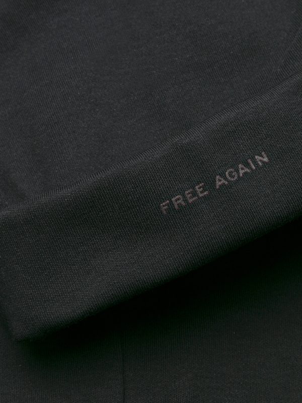 Freedom Fit T-Shirt - Paint It Black - CLUB 24 Fashion